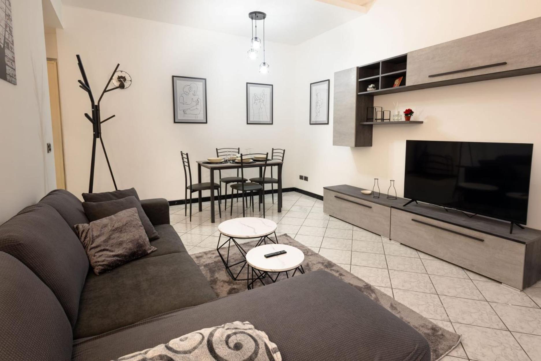 New Apartment Milan-Oh My House! ภายนอก รูปภาพ
